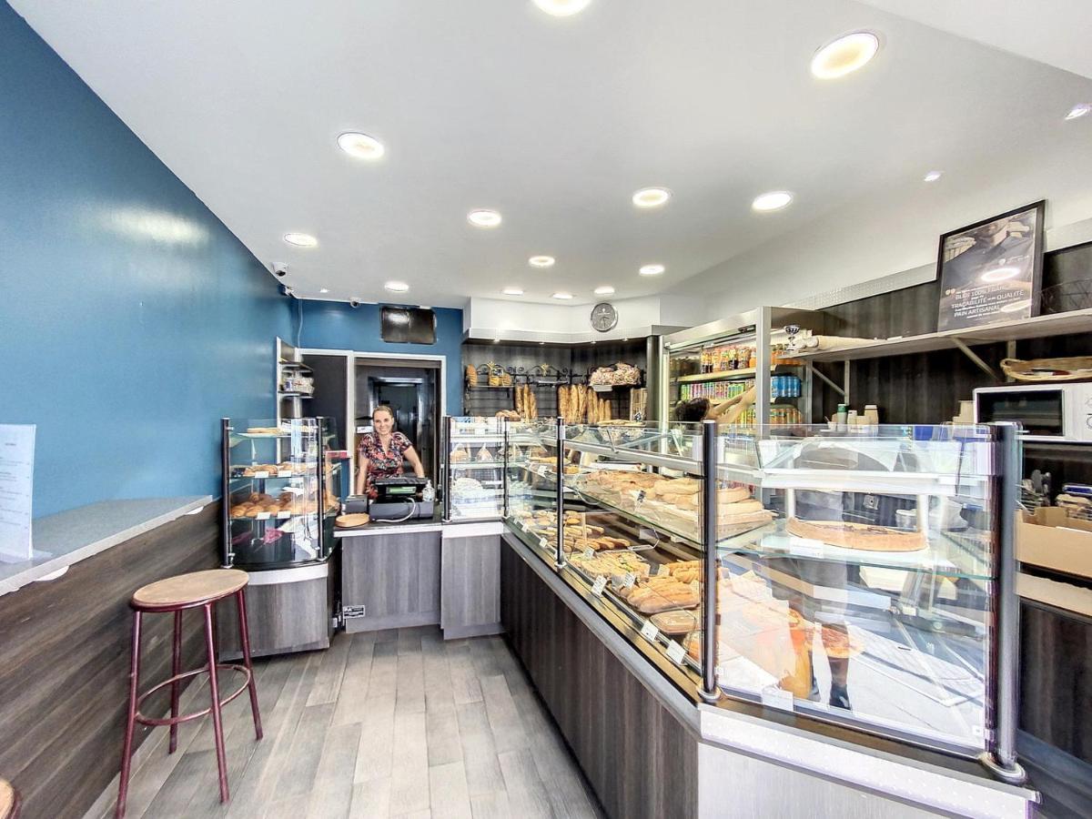 La Boulangerie Parisienne - Central - Les Freres De La Loc' Eksteriør billede